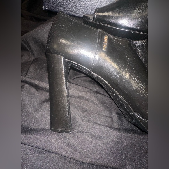 Prada open toe ankle boots / heels. Black leather. Size 40 - Picture 2 of 12